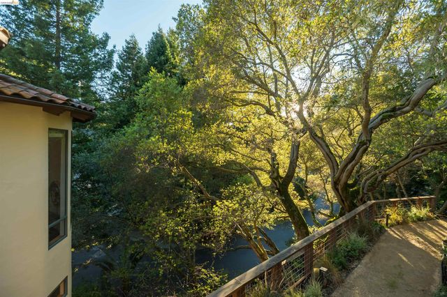 1102 Grand View Drive, Berkeley, CA 94705