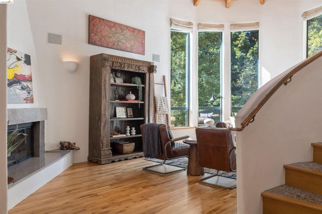 1102 Grand View Drive, Berkeley, CA 94705