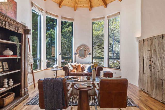 1102 Grand View Drive, Berkeley, CA 94705