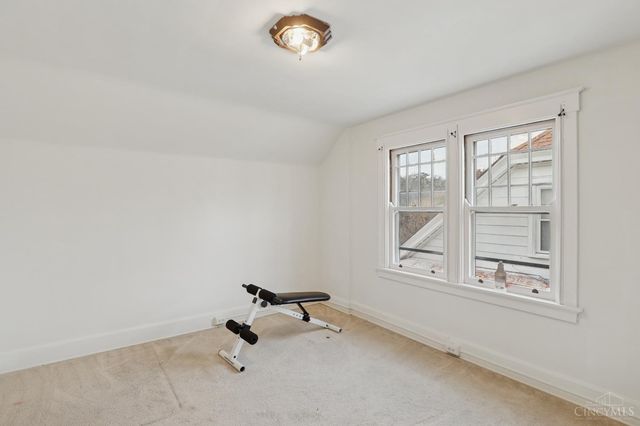 4307 W Eighth Street, Cincinnati, OH 45205