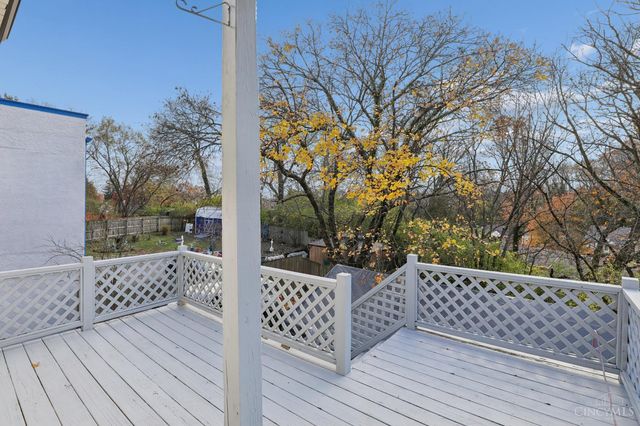 4307 W Eighth Street, Cincinnati, OH 45205