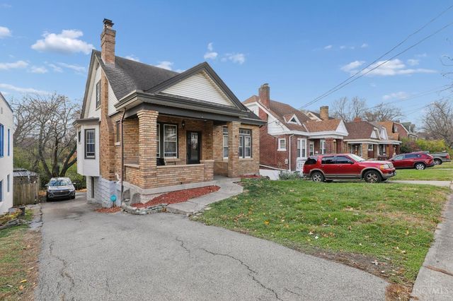 4307 W Eighth Street, Cincinnati, OH 45205