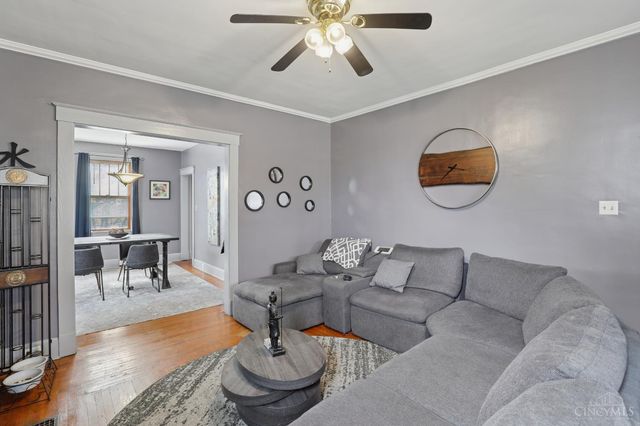 4307 W Eighth Street, Cincinnati, OH 45205