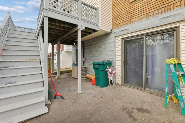 4307 W Eighth Street, Cincinnati, OH 45205