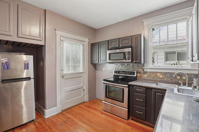 4307 W Eighth Street, Cincinnati, OH 45205