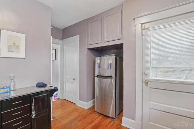 4307 W Eighth Street, Cincinnati, OH 45205