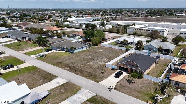 4313 SW 9th PL, Cape Coral, FL 33914