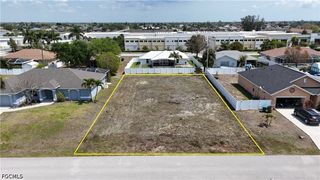 4313 SW 9th PL, Cape Coral, FL 33914