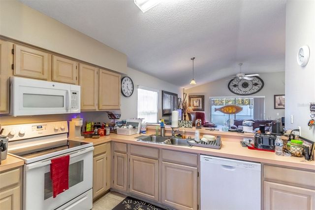 2657 CHATHAM CIRCLE, Kissimmee, FL 34746