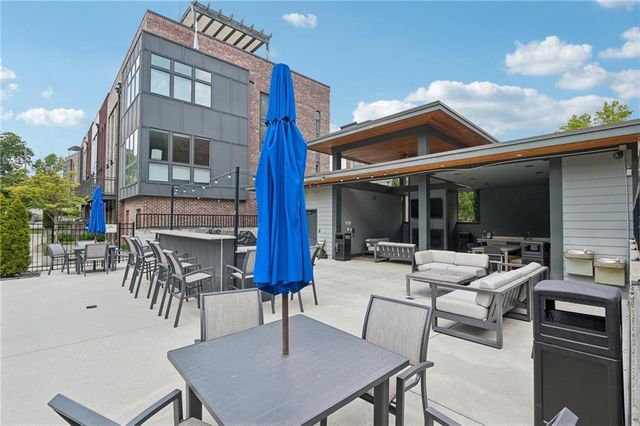 1213 Chelsea Circle NW, Atlanta, GA 30318