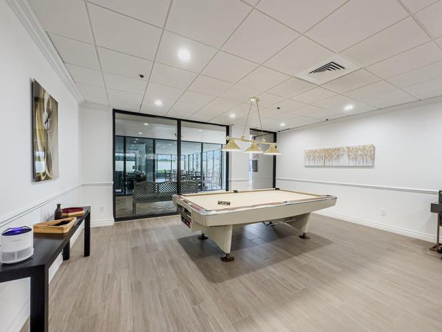 5380 N Ocean Drive 10-B, Singer Island, FL 33404