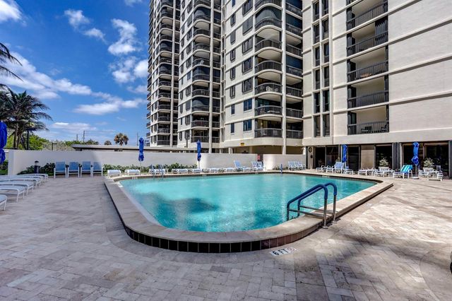 5380 N Ocean Drive 10-B, Singer Island, FL 33404