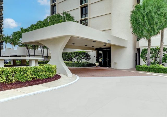 5380 N Ocean Drive 10-B, Singer Island, FL 33404