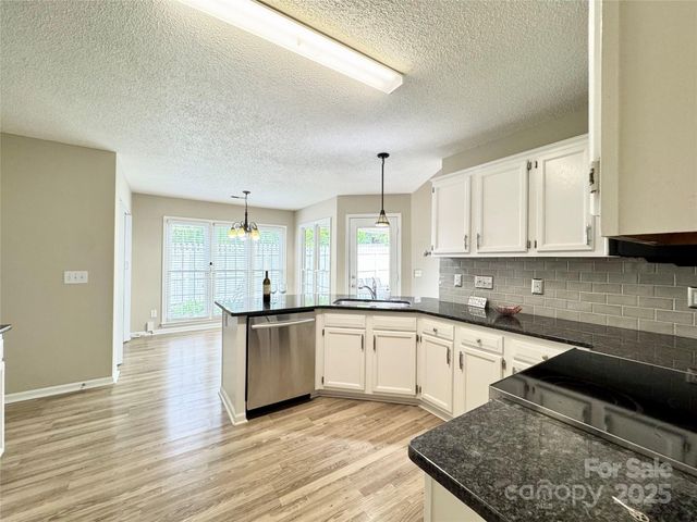1254 Abbey Ridge Place NW, Concord, NC 28027
