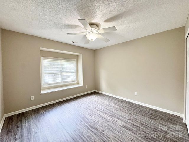 1254 Abbey Ridge Place NW, Concord, NC 28027