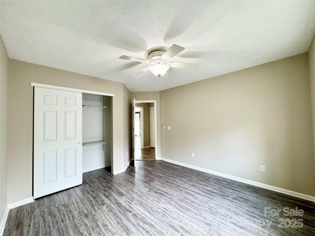 1254 Abbey Ridge Place NW, Concord, NC 28027