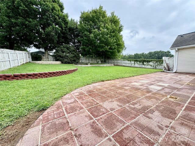 1254 Abbey Ridge Place NW, Concord, NC 28027