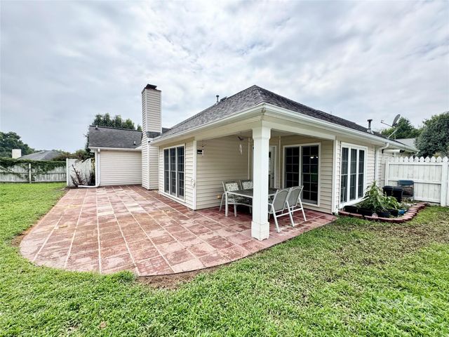 1254 Abbey Ridge Place NW, Concord, NC 28027