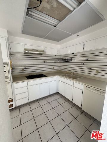 861 Village Square, Palm Springs, CA 92262