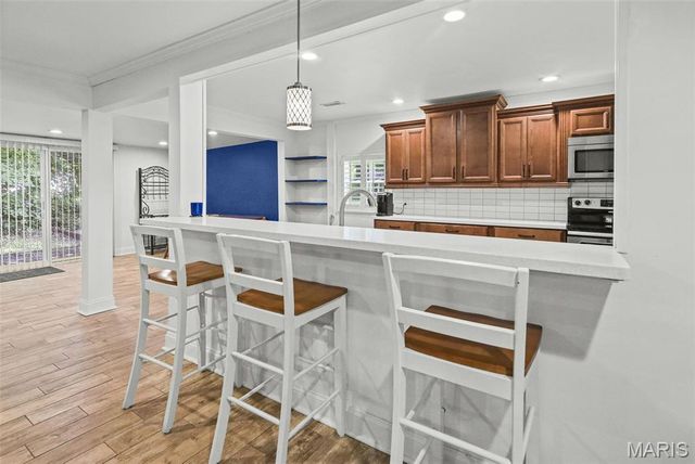 459 W Lake Drive, Edwardsville, IL 62025