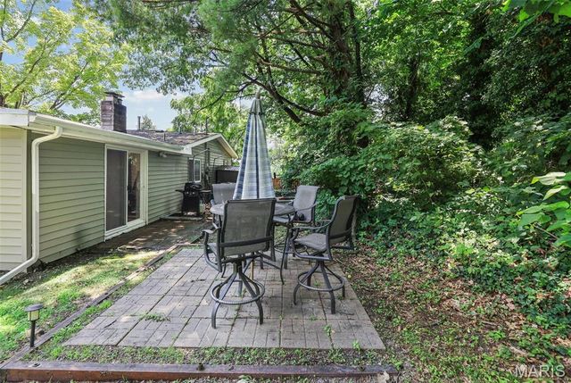 459 W Lake Drive, Edwardsville, IL 62025