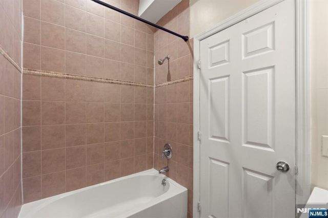 244 Webster Avenue 1R, Jersey City, NJ 07307