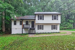 711 Mary Erna Drive, Fairburn, GA 30213