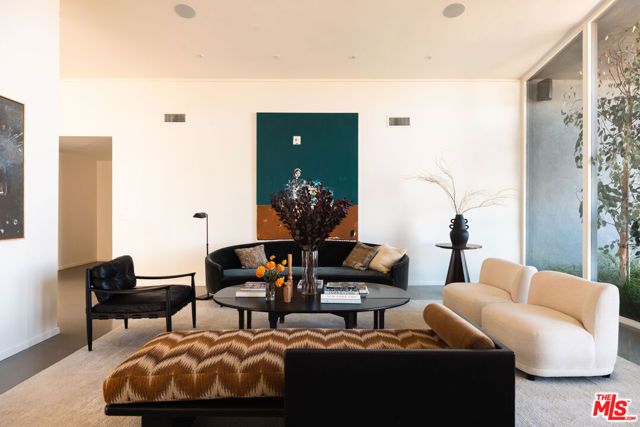 8559 Edwin Drive, Los Angeles, CA 90046