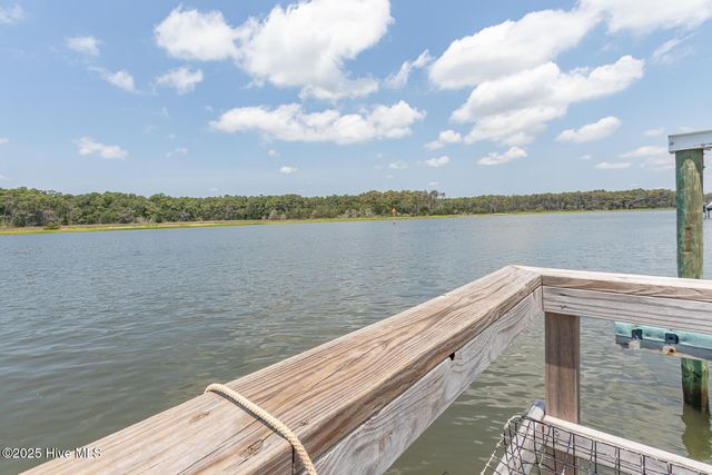 102 SW Yacht Drive, Oak Island, NC 28465