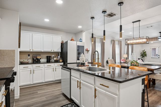 219 Chimney Rock Drive, Waxahachie, TX 75167