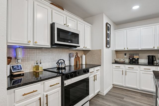 219 Chimney Rock Drive, Waxahachie, TX 75167