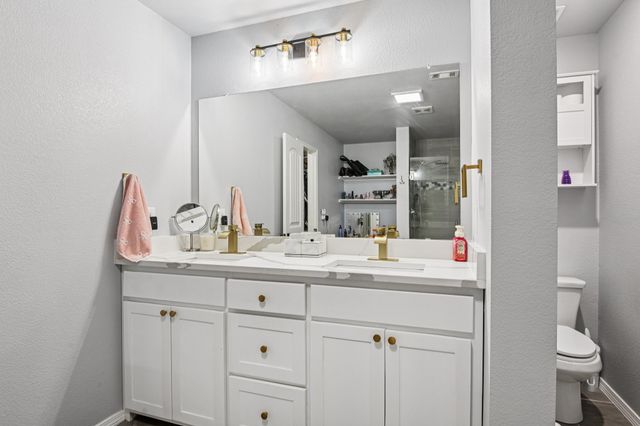 219 Chimney Rock Drive, Waxahachie, TX 75167