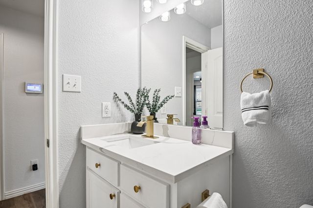 219 Chimney Rock Drive, Waxahachie, TX 75167