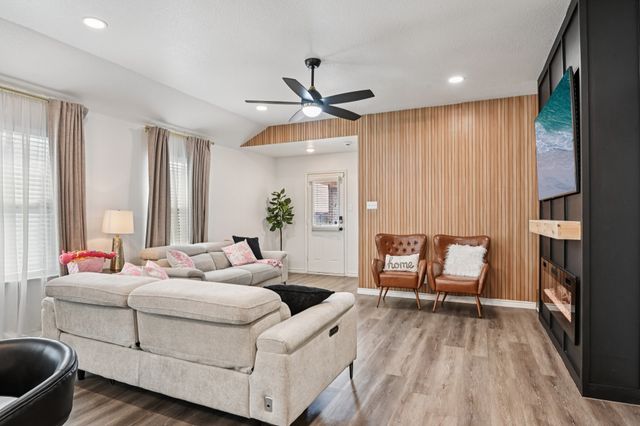 219 Chimney Rock Drive, Waxahachie, TX 75167