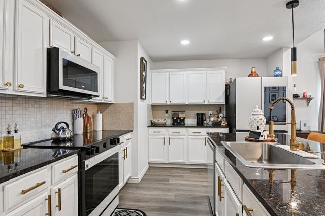 219 Chimney Rock Drive, Waxahachie, TX 75167