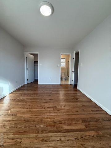 13009 58th Road, Flushing, NY 11355