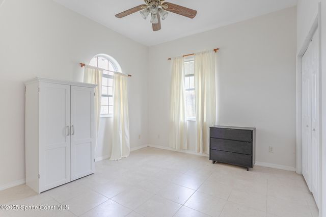 274 Lagoon Street SW, Palm Bay, FL 32908