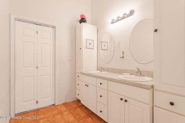 274 Lagoon Street SW, Palm Bay, FL 32908