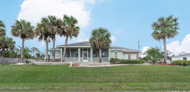274 Lagoon Street SW, Palm Bay, FL 32908