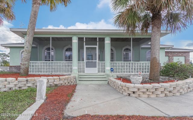 274 Lagoon Street SW, Palm Bay, FL 32908