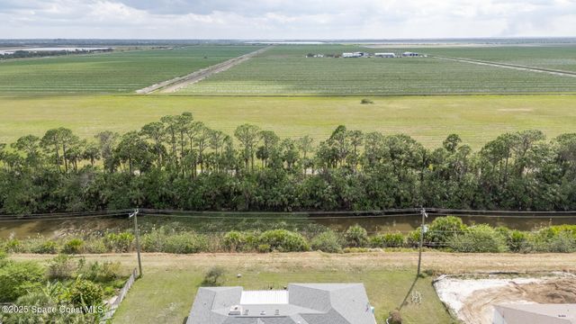 274 Lagoon Street SW, Palm Bay, FL 32908