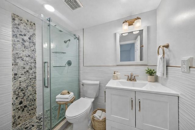6301 N Falls Cir Drive 303, Lauderhill, FL 33319