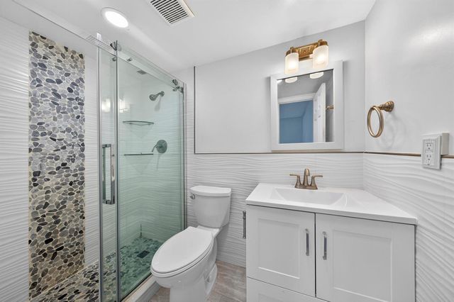 6301 N Falls Cir Drive 303, Lauderhill, FL 33319