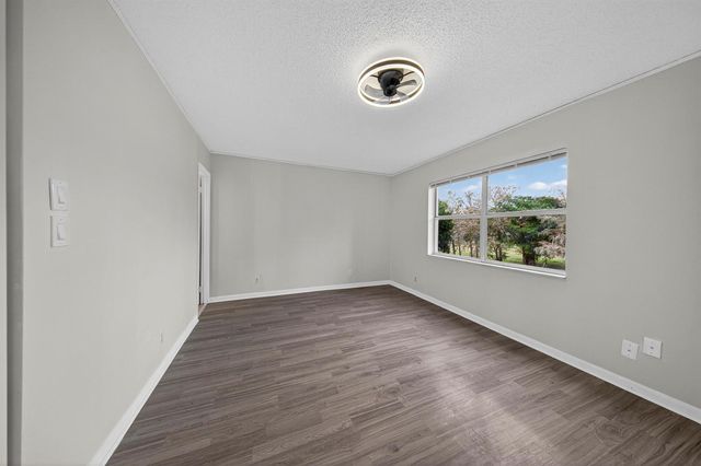 6301 N Falls Cir Drive 303, Lauderhill, FL 33319