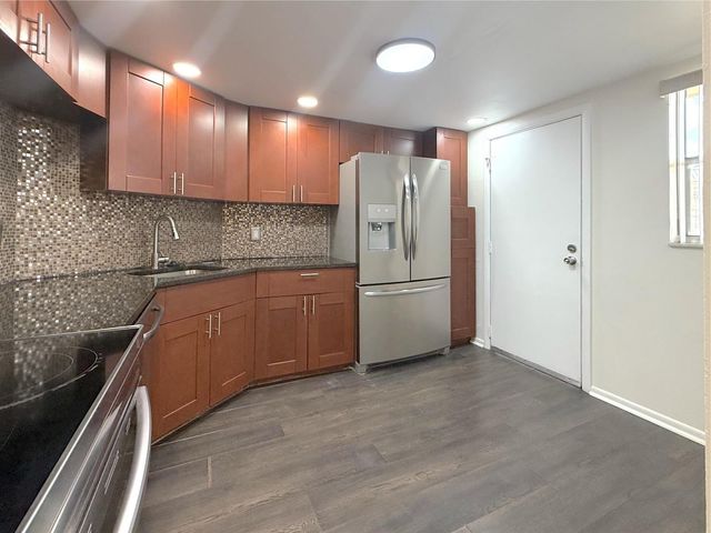 6301 N Falls Cir Drive 303, Lauderhill, FL 33319
