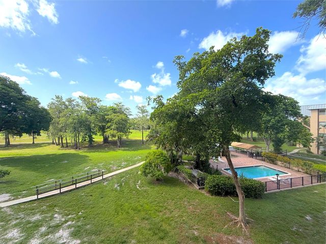 6301 N Falls Cir Drive 303, Lauderhill, FL 33319