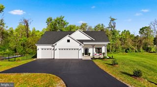 34 COBALT LN, Kearneysville, WV 25430