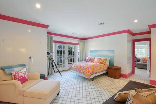 25 Oyster Way, Osterville, MA 02655
