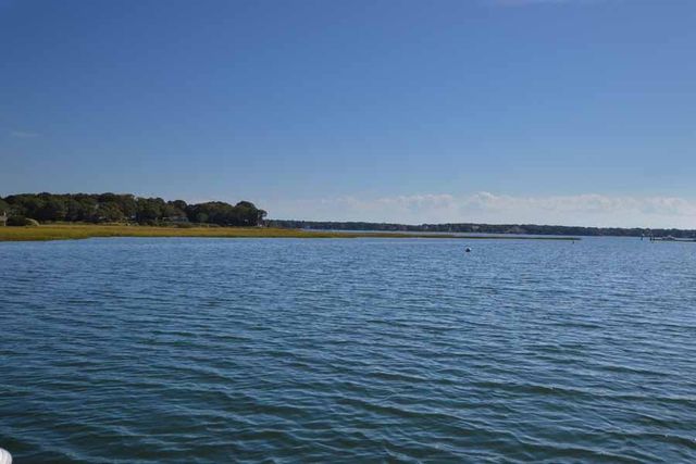 25 Oyster Way, Osterville, MA 02655