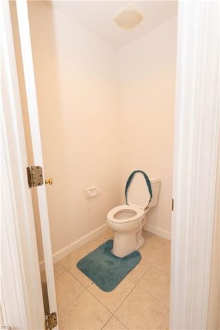 3172 S Stonebridge DR, Norfolk, VA 23504